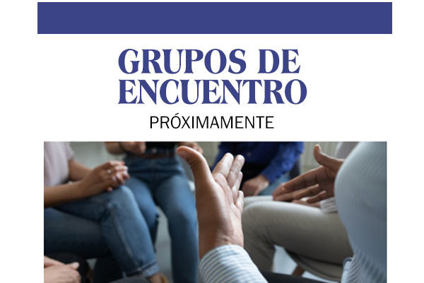 Un grupo de personas hablando